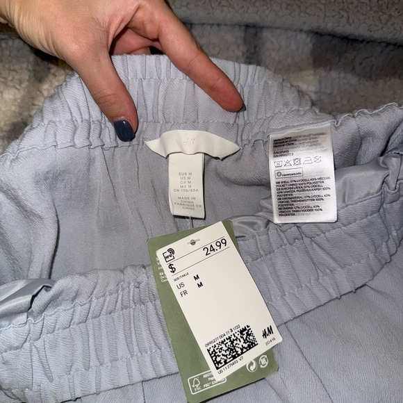 H&M Linen Blend Pants - Picture 3 of 6